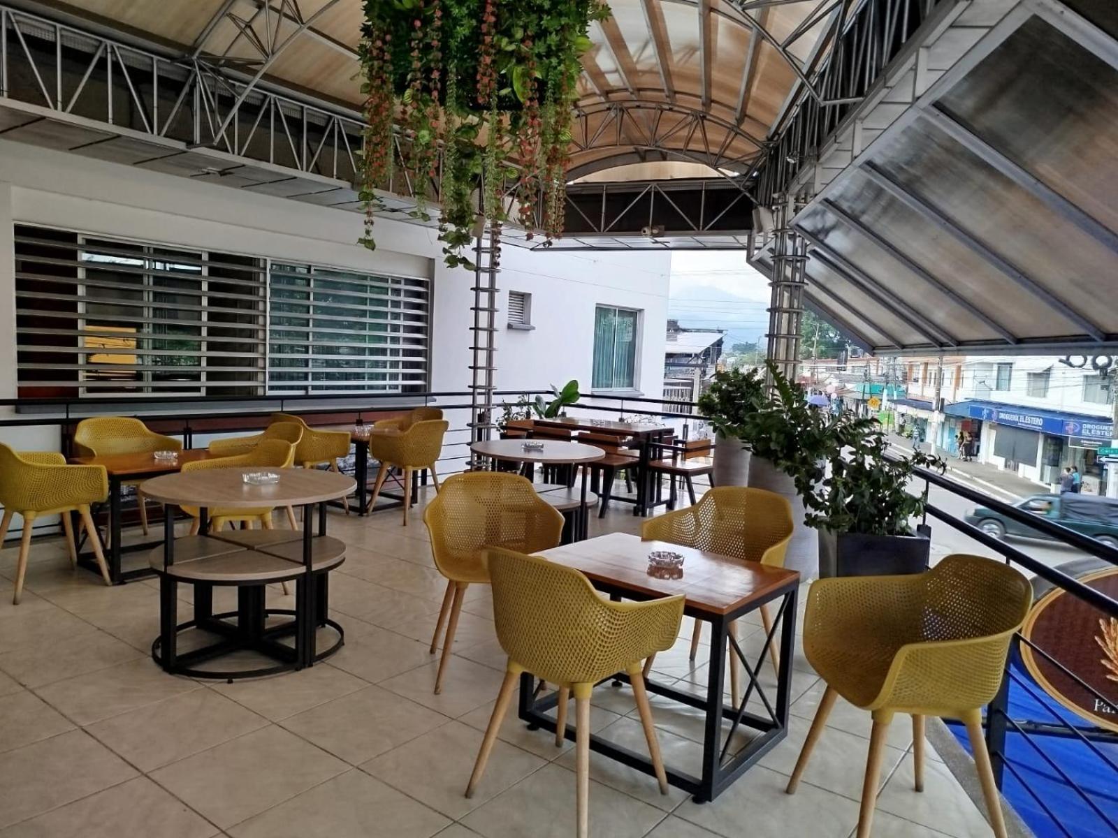 Bahia Hotel *